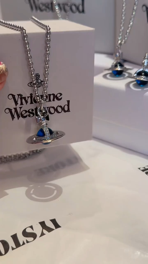 西太后星球项链【VivienneWestwood】什么是快乐星球，来，这就是快乐星球！重磅推荐，闭眼入准