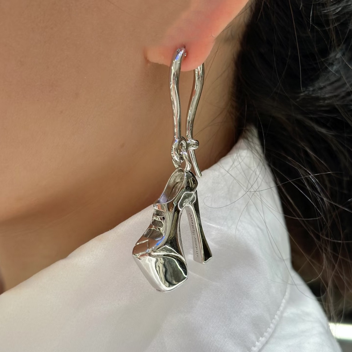 耳环西太后【VivienneWestwood】什么是快乐星球，来，这就是快乐星球！重磅推荐，闭眼入准没错！纯粹王冠球是经