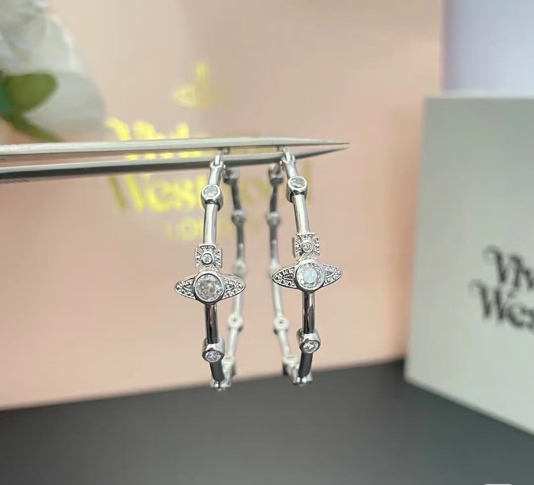 西太后【VivienneWestwood】什么是快乐星球，来，这就是快乐星球！重磅推荐，闭眼入准没错！纯粹王冠球是经典的