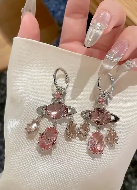 西太后【VivienneWestwood】什么是快乐星球，来，这就是快乐星球！重磅推荐，闭眼入准没错！纯粹王冠球是经典的