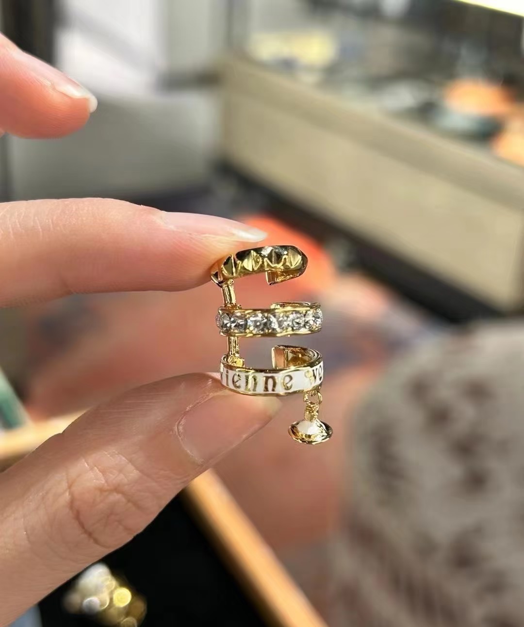 西太后【VivienneWestwood】什么是快乐星球，来，这就是快乐星球！重磅推荐，闭眼入准没错！纯粹王冠球是经典的
