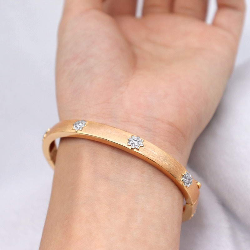 Buccellati V金材质 精工布契拉提镶钻手镯