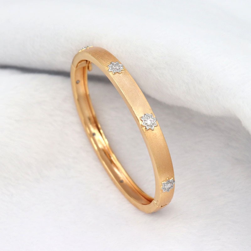Buccellati V金材质 精工布契拉提镶钻手镯