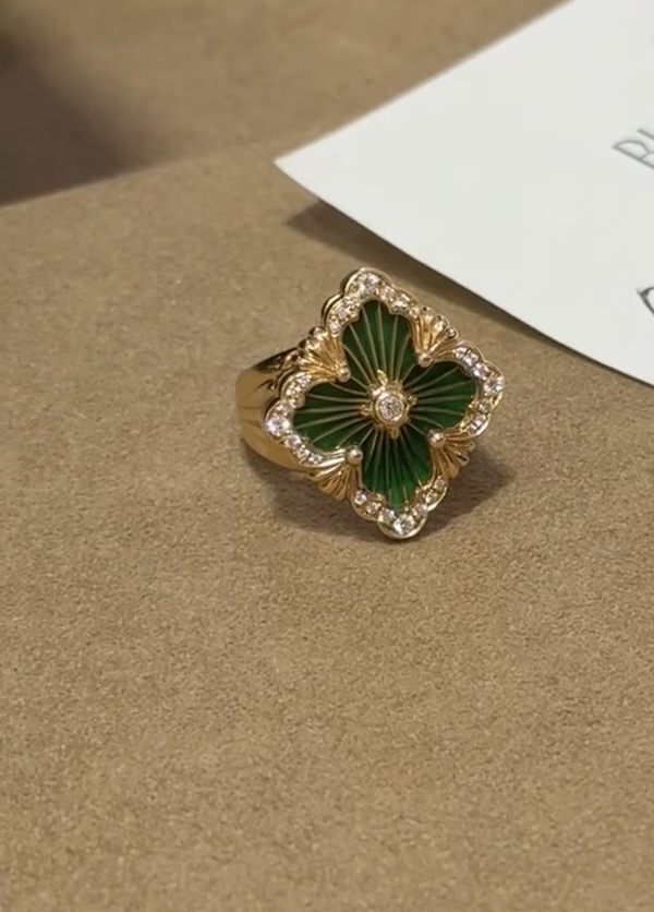 Buccellati V金材质 精工布契拉提镶钻绿珐琅戒指 678码