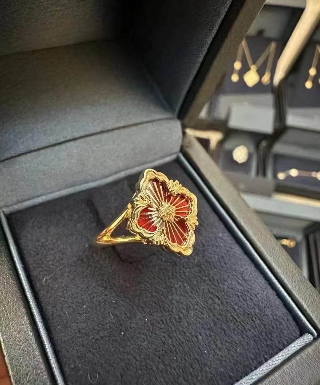 Buccellati V金材质 精工布契拉提红珐琅小号戒指 678码