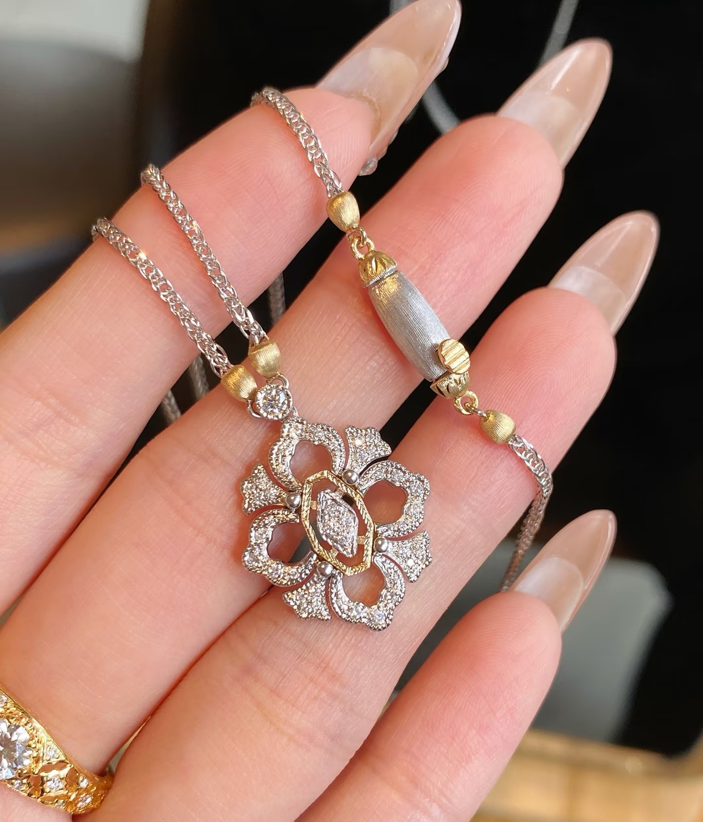 Buccellati V金材质 精工布契拉提满钻项链
