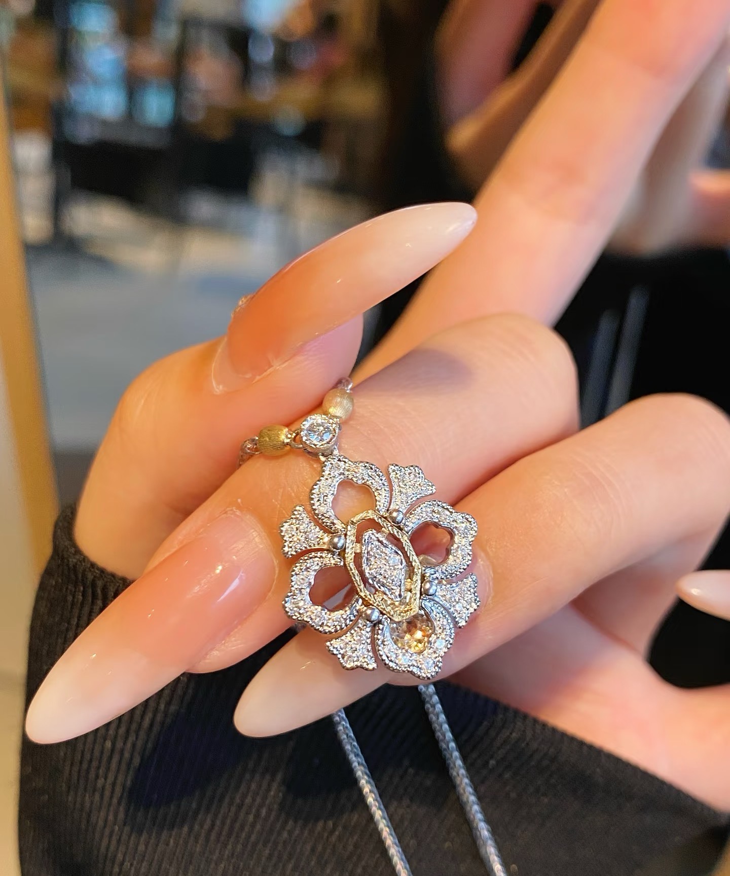Buccellati V金材质 精工布契拉提满钻项链