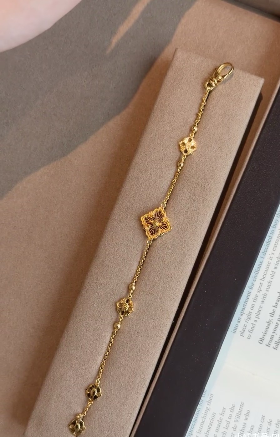 Buccellati V金材质 精工布契拉提红珐琅单花手链