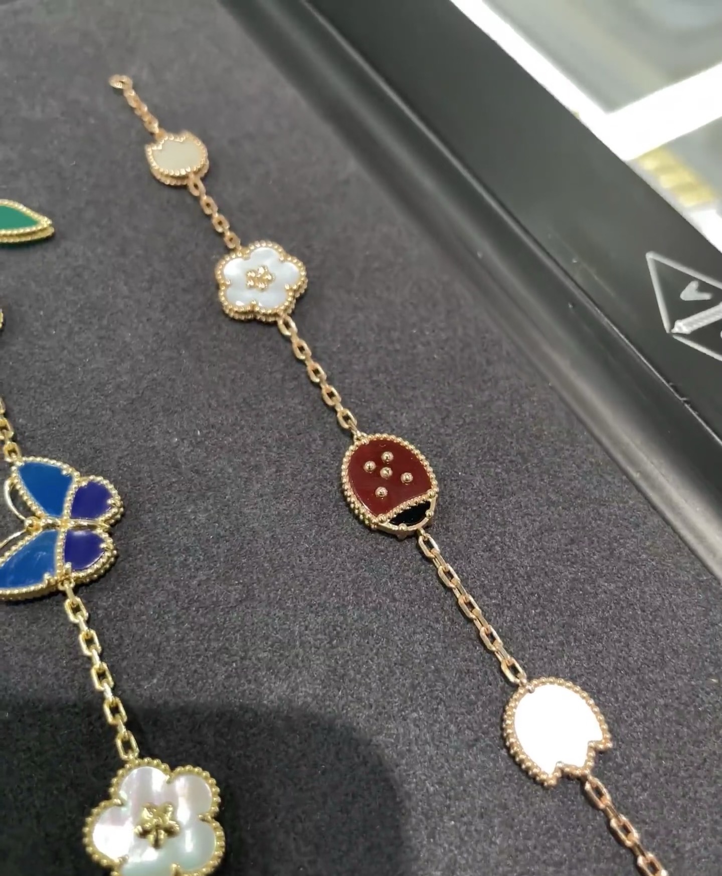 China Replica VCA Jewelry VCAES0406-4467