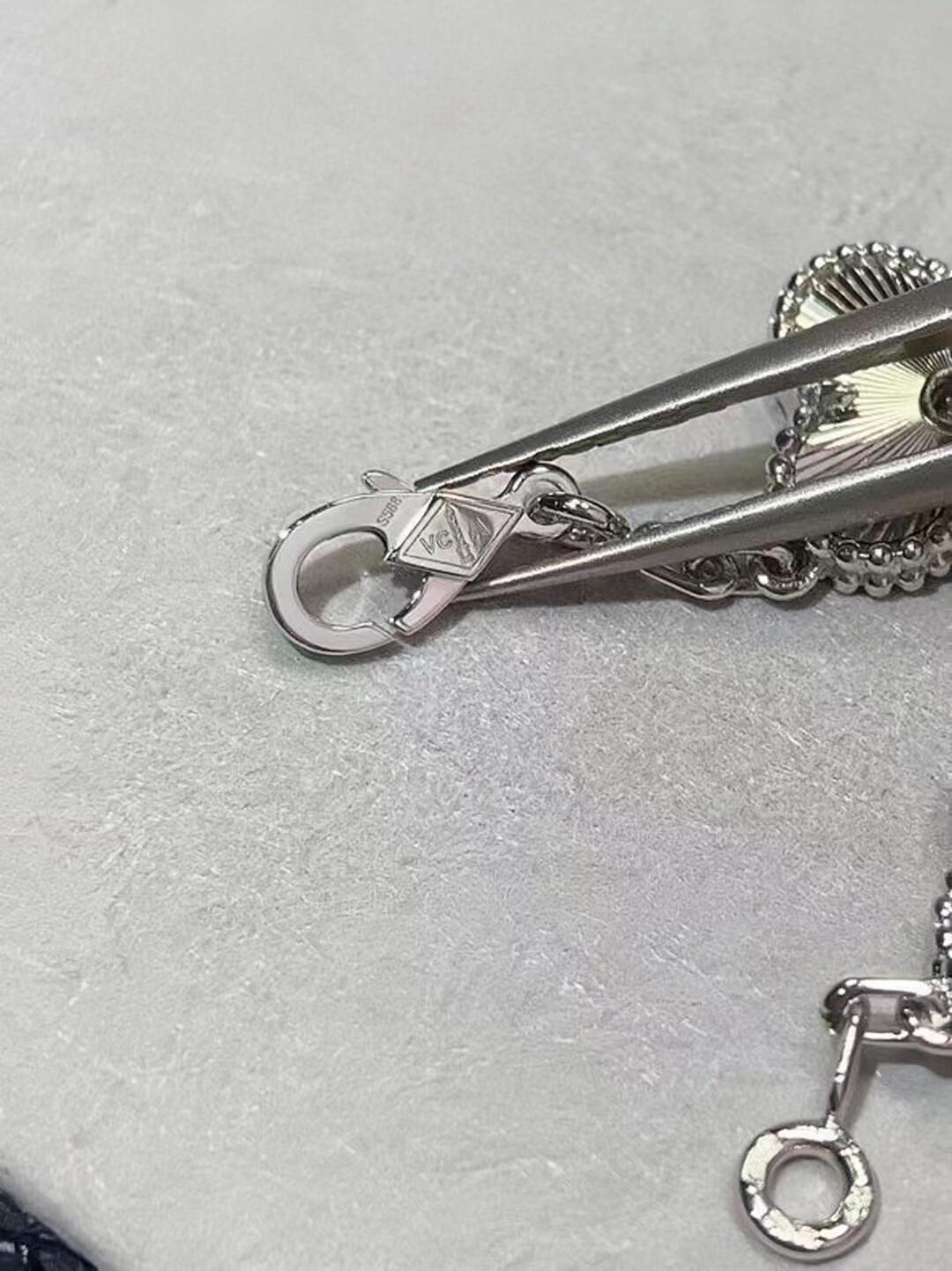 China Replica VCA Jewelry VCAES0406-2694