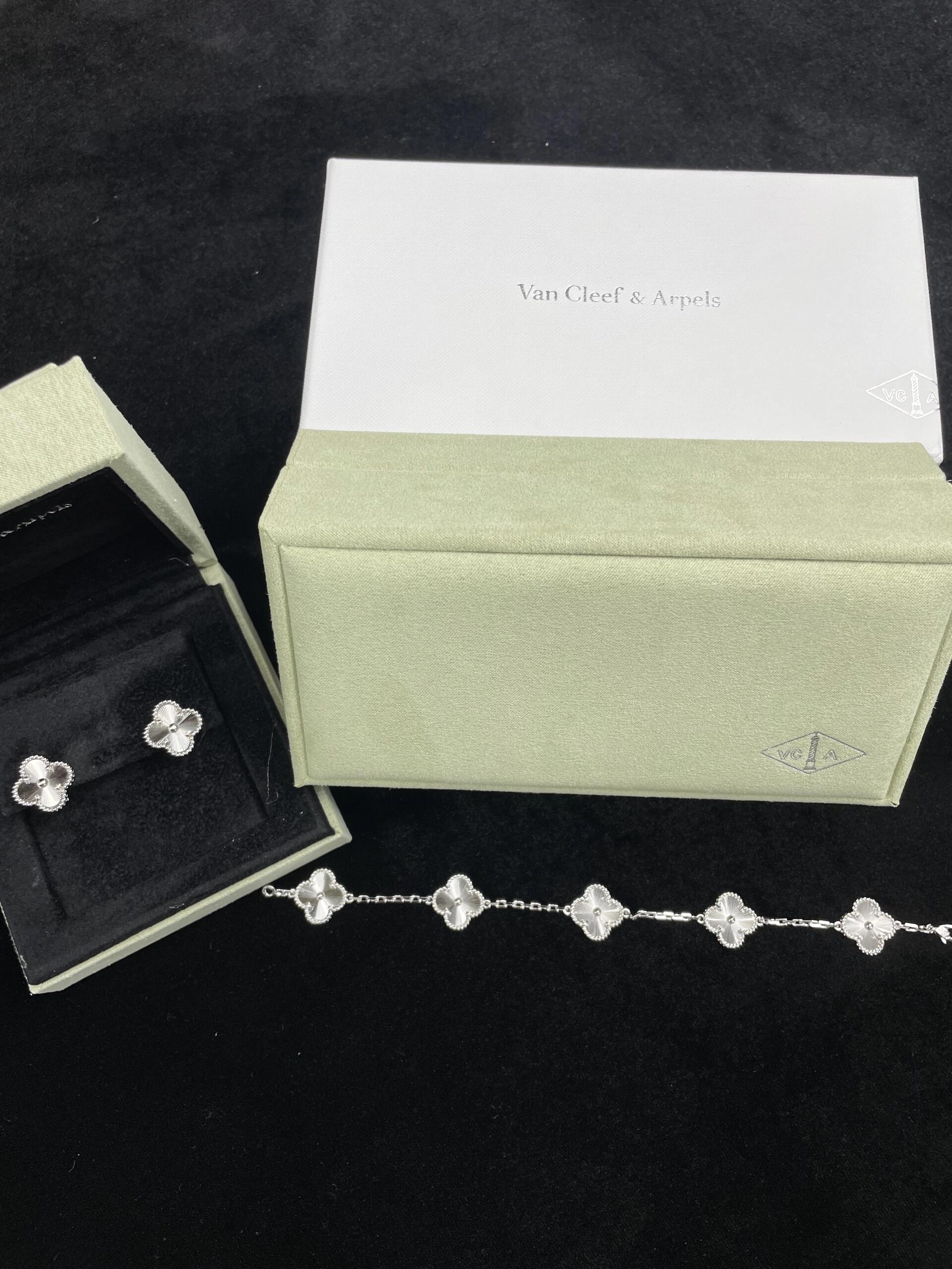 China Replica VCA Jewelry VCAES0406-2694