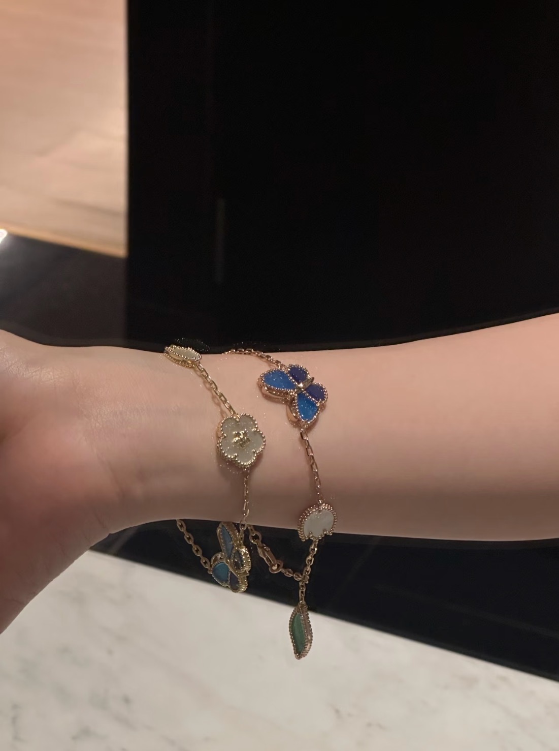 China Replica Van Cleef & Arpels Jewelry VCA0404-2400