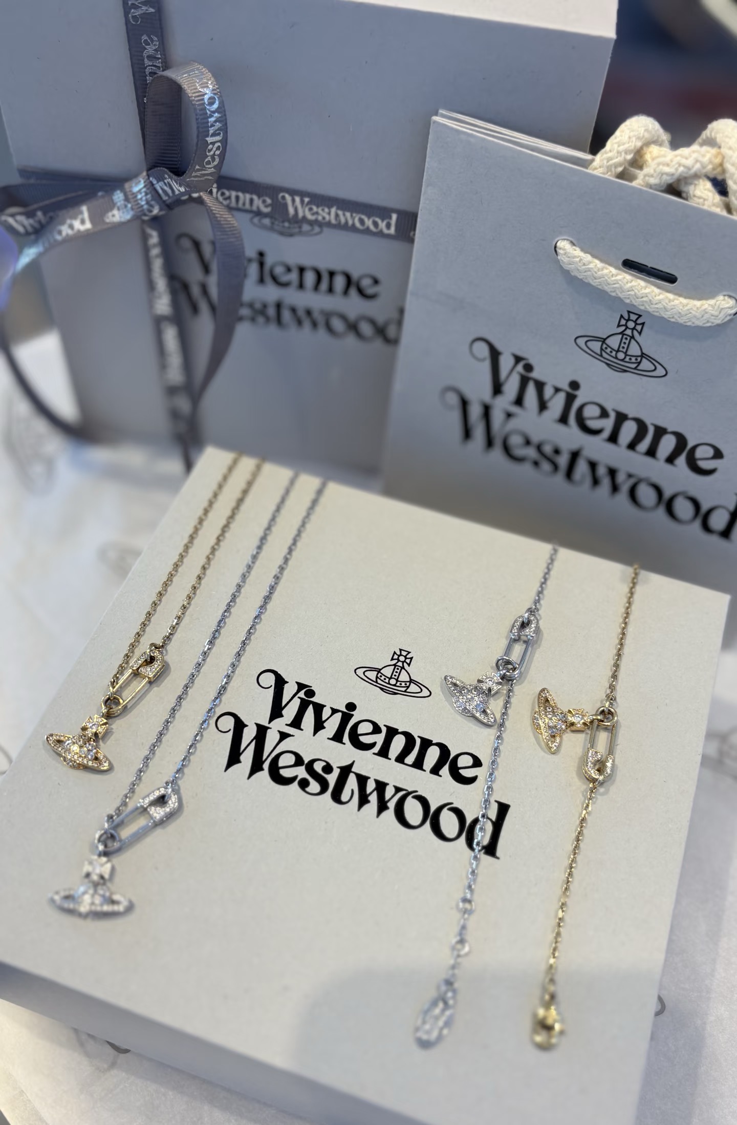 Vivienne Westwood 西太后别针满钻项链