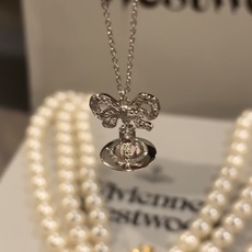 西太后【VivienneWestwood】什么是快乐星球,来,这就是快乐星球!重磅推荐,闭眼入准没错!纯粹王冠球是经典的 西太后【VivienneWestwood】什么是快乐星球,来,这就是快乐星球!重磅推荐,闭眼入准没错!纯粹王冠球是经典的