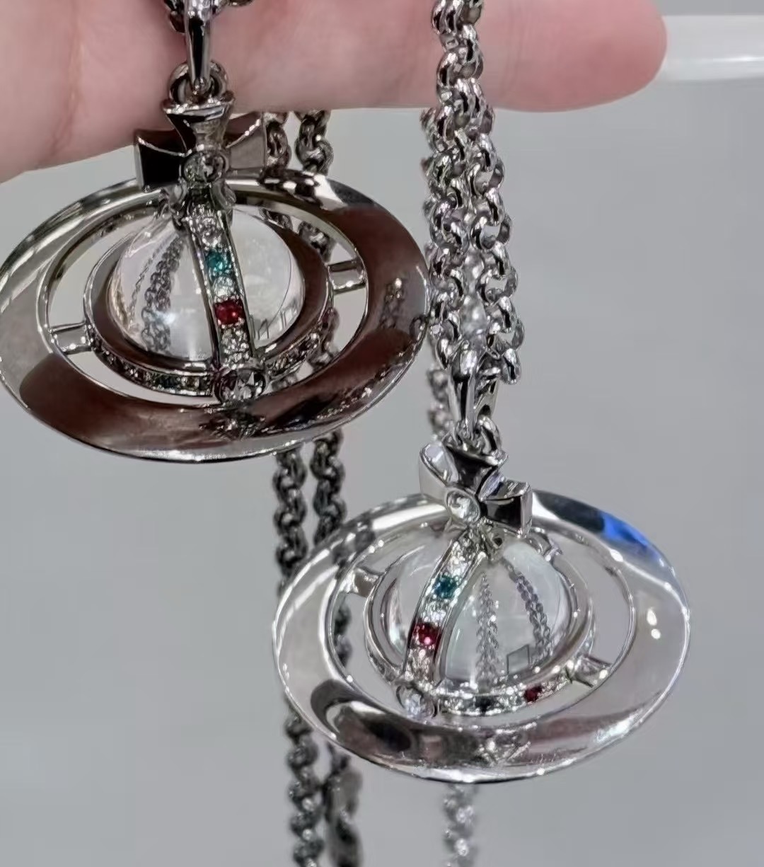 大号毛衣链西太后【VivienneWestwood】什么是快乐星球,来,这就是快乐星球!重磅推荐,闭眼入准没错!纯粹王冠 大号毛衣链西太后【VivienneWestwood】什么是快乐星球,来,这就是快乐星球!重磅推荐,闭眼入准没错!纯粹王冠