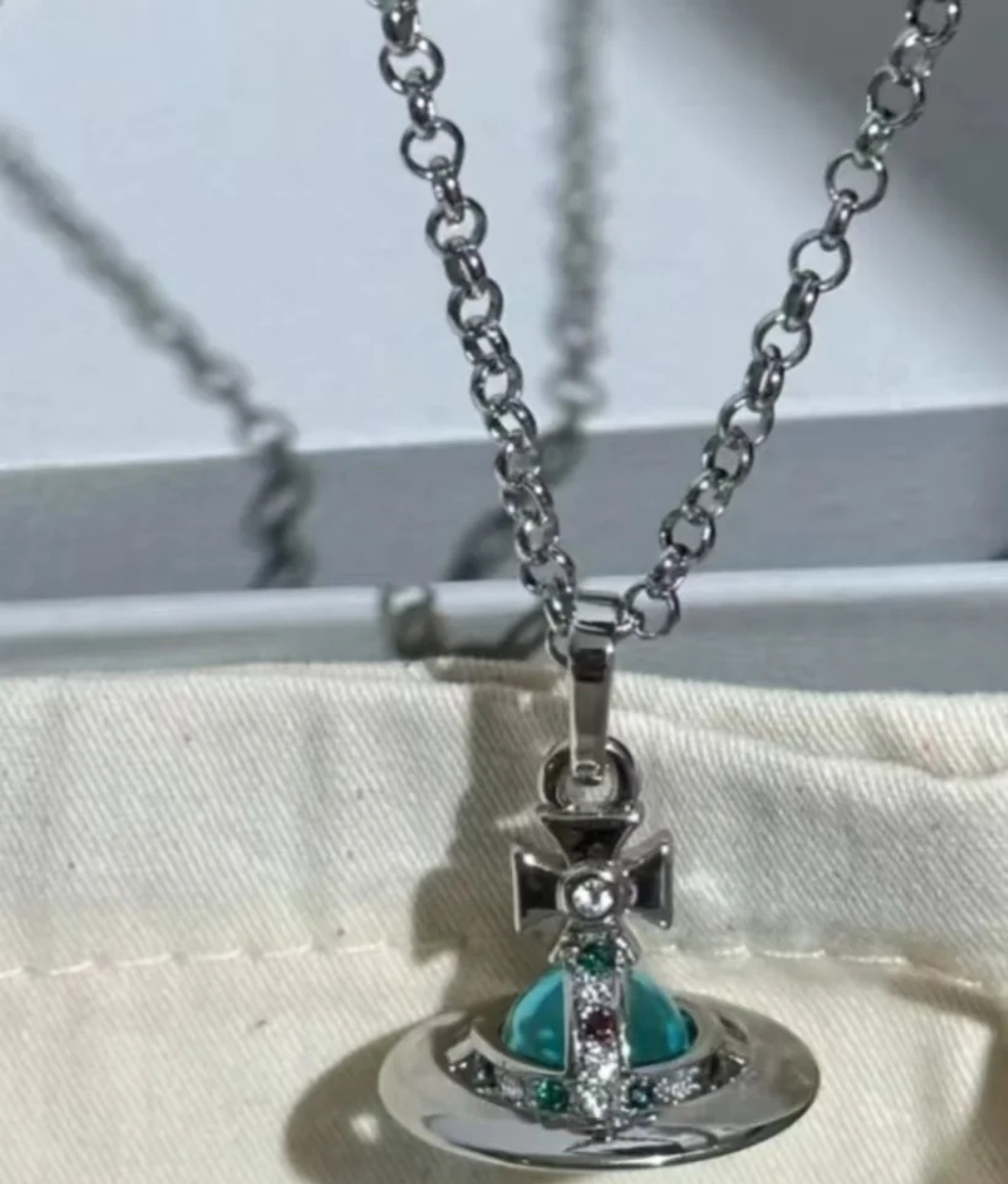 中号西太后【VivienneWestwood】什么是快乐星球，来，这就是快乐星球！重磅推荐，闭眼入准没错