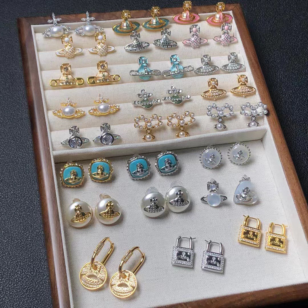 Celine Pack of 3 Hair Ties: Assorted Widths in Neutral Tones with Logo Tab 16 a1727341118075 1864