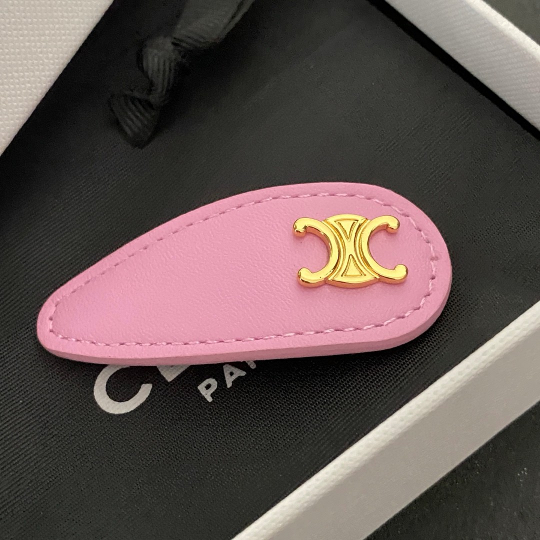 Celine Celestial Hair Clip: Star & Moon Motif with Crystal Embellishments 18 a1747724880978 4571