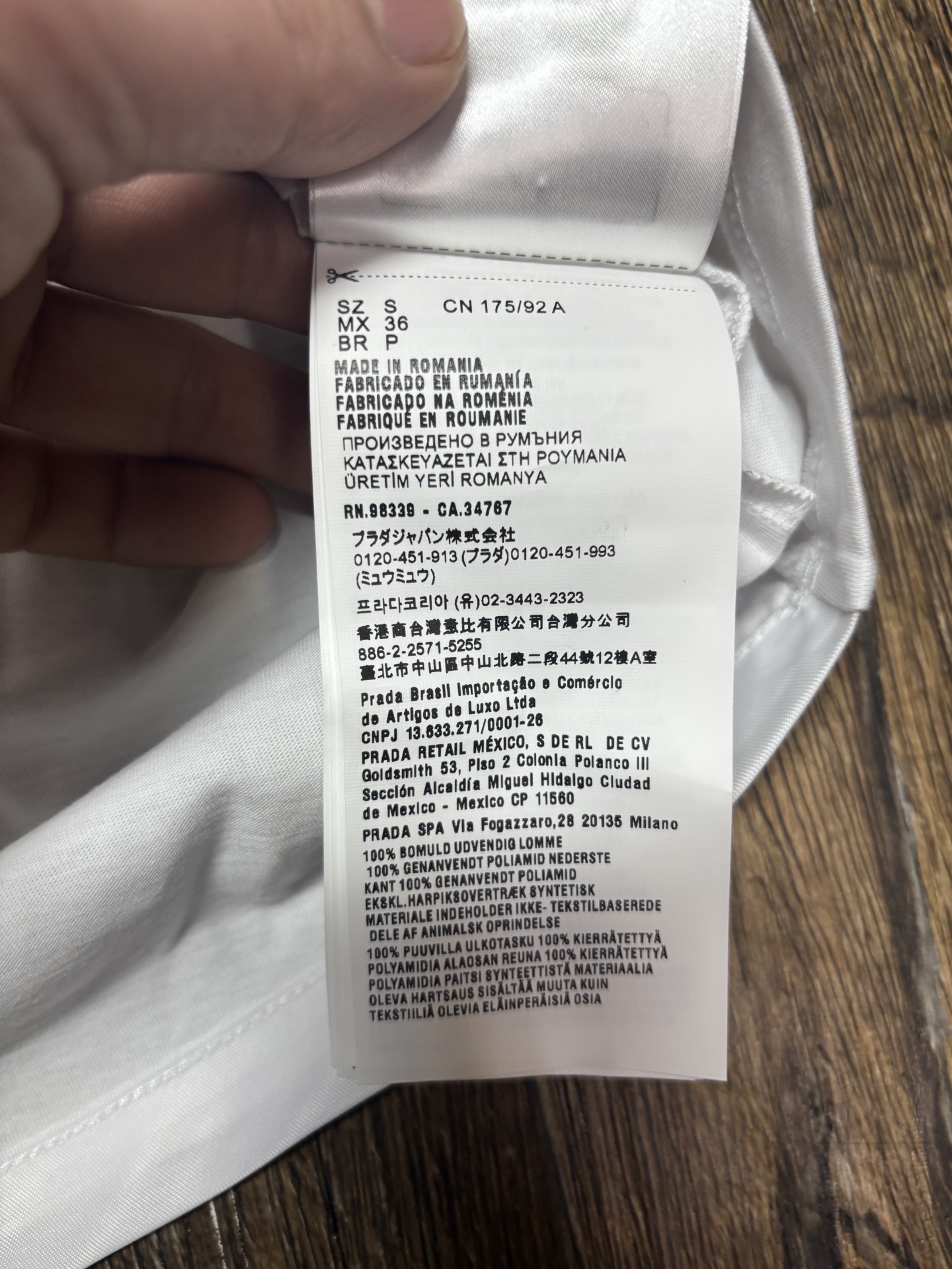 Pradaa Unisex Pocket T-Shirt - Relaxed Fit, Stylish Design 9 i1744268675243 7191 0 7