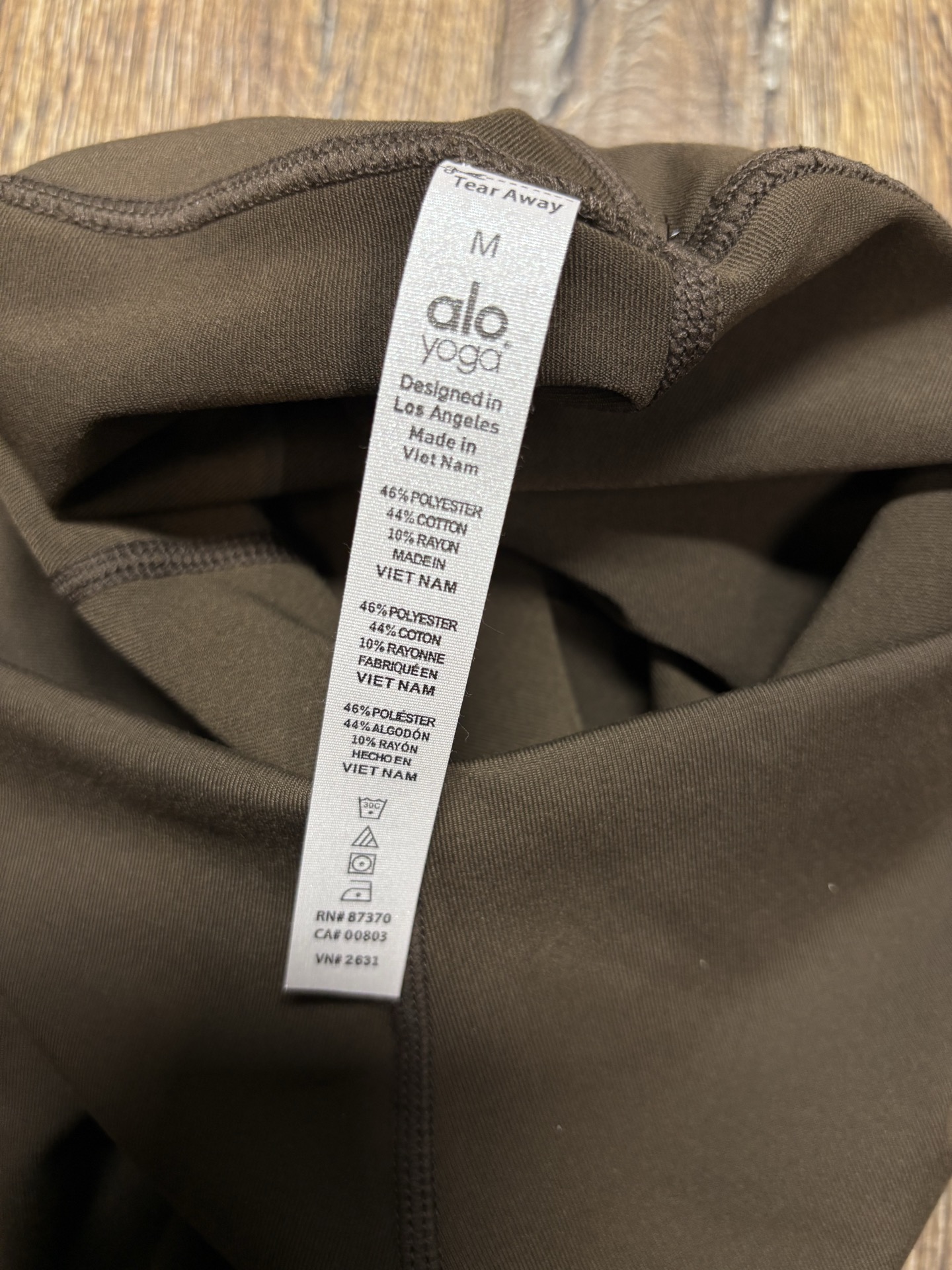 Alo Yoga High-Waist Flare Leggings: Sculpt & Support for Fitness - Various Colors 7 i1745135043142 8534 0 5
