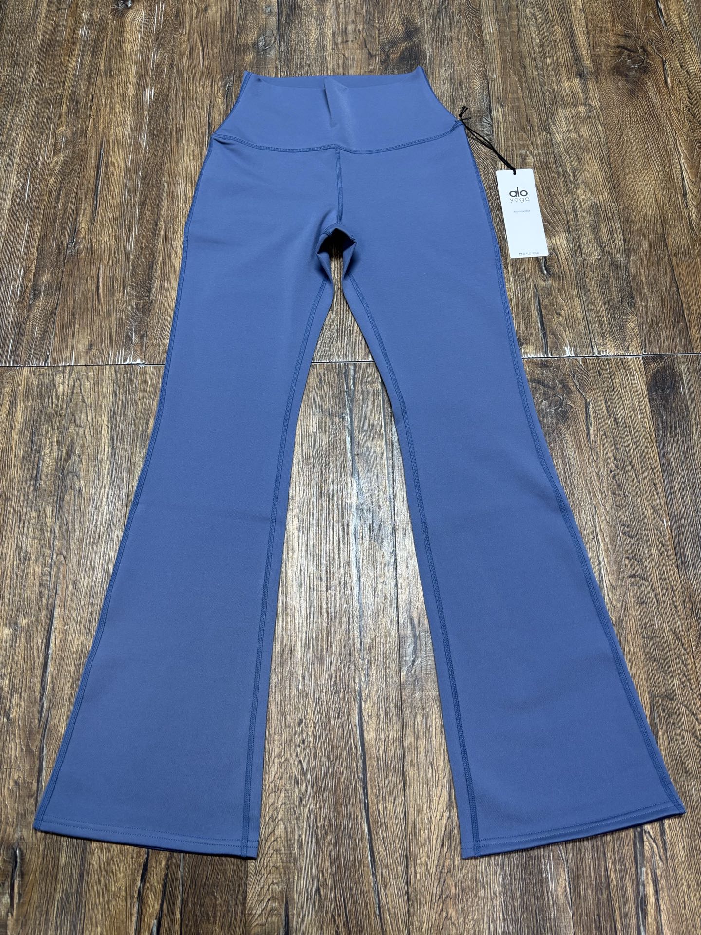 ALO Yoga High-Waist Flare Pant for Women | Airbrush Fabric | XS S M L 2 i1745135171088 7094 0 0