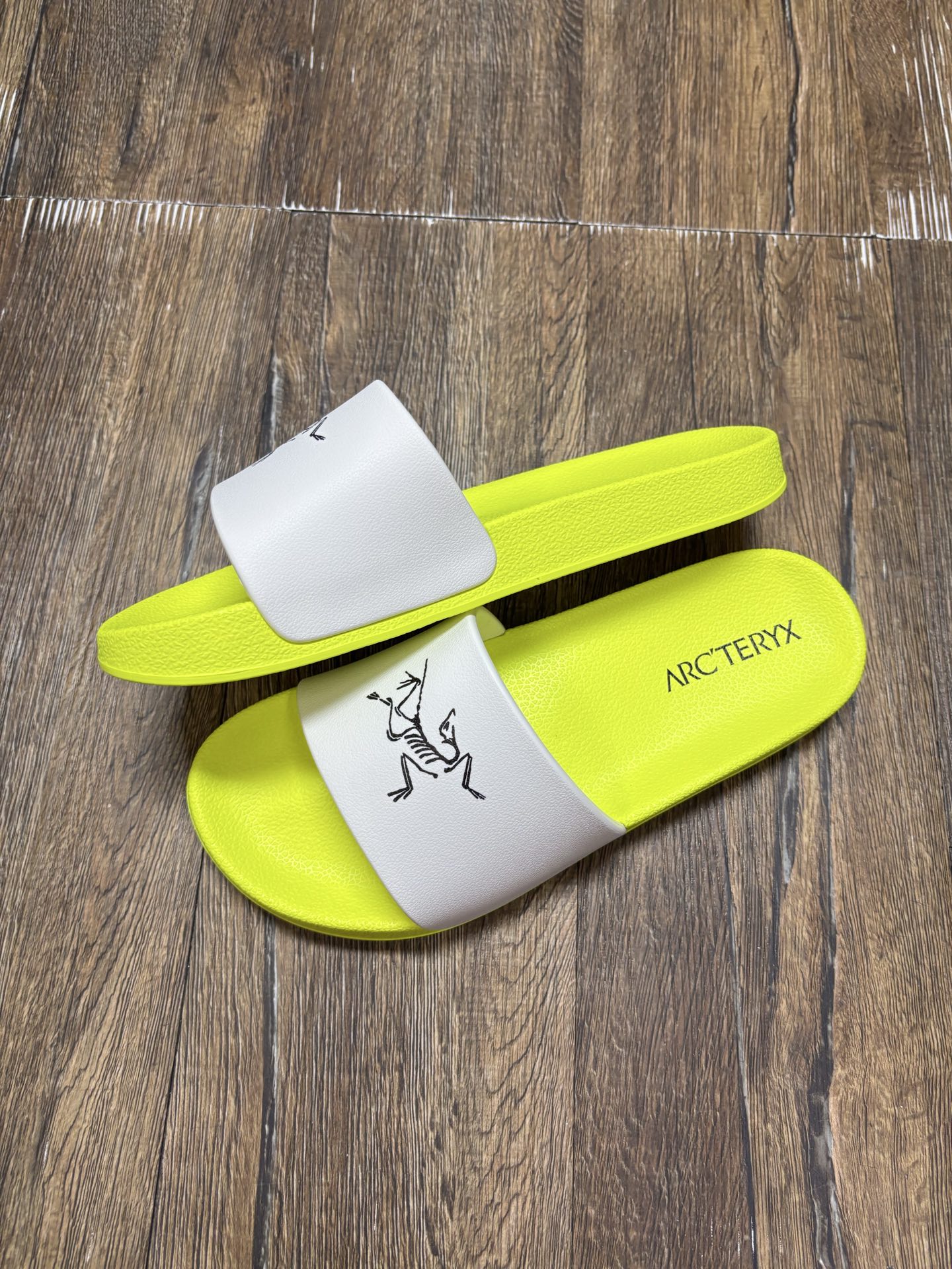 Arc'teryx Men's and Women's Slide Sandals with Vibram Sole 5 i1746343141551 9817 0 3