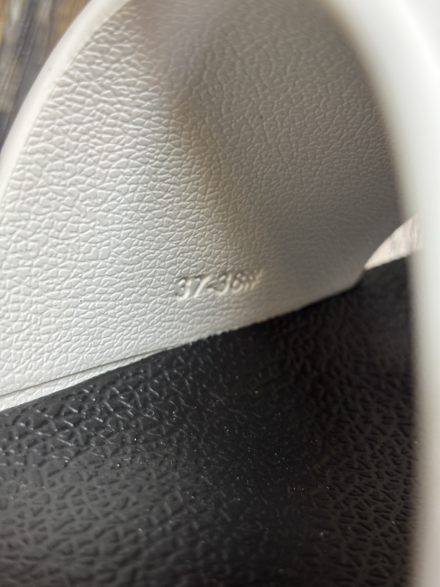 Arc'teryx Unisex Slides with Vibram Sole - Sizes 35/36 to 45/46 10 i1746343183672 2013 0 8