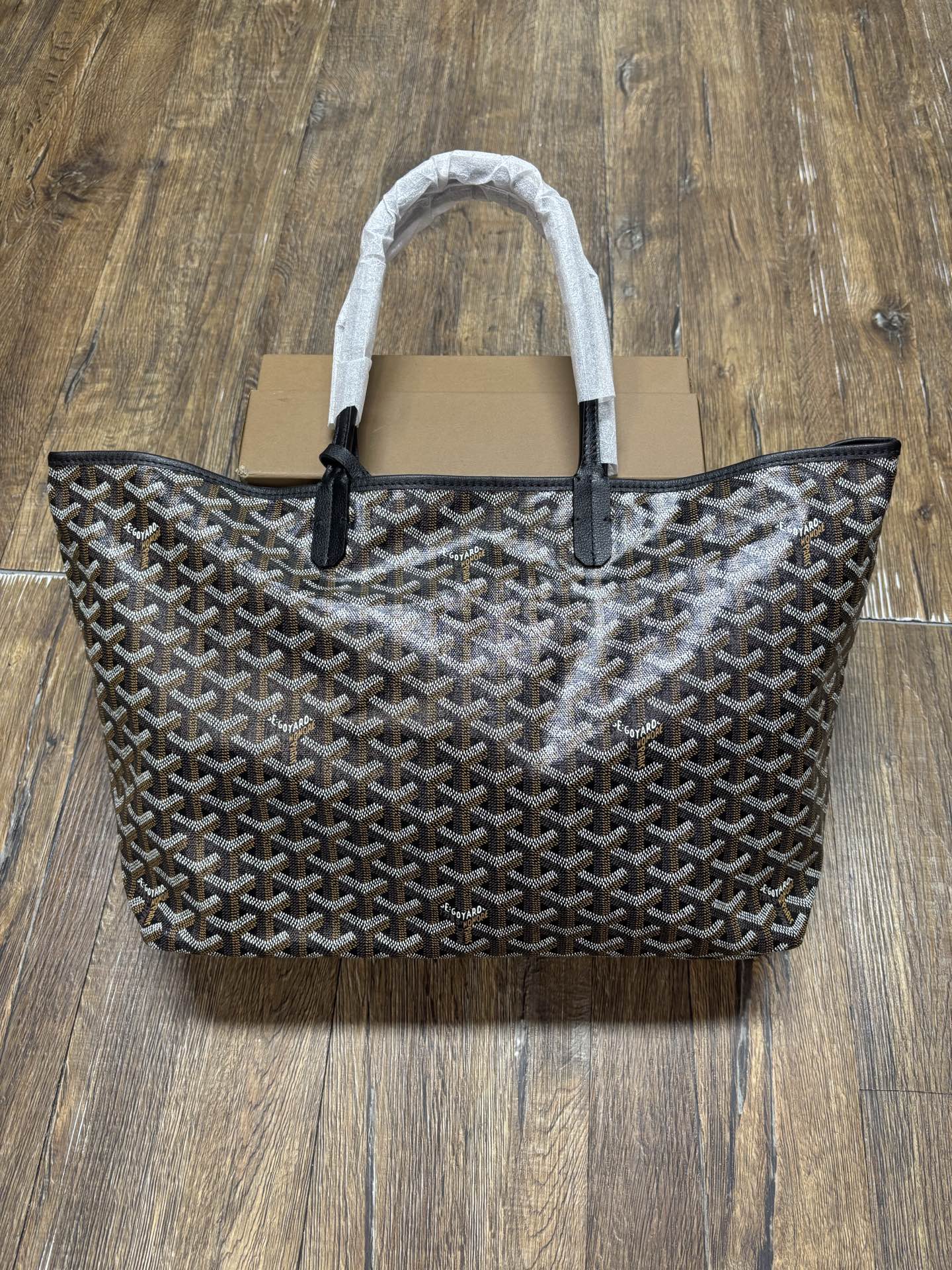 Goyard Tote Bag, PM Size for Women, Classic Coated Canvas Shopping Bag 2 i1746511898904 5746 0 0