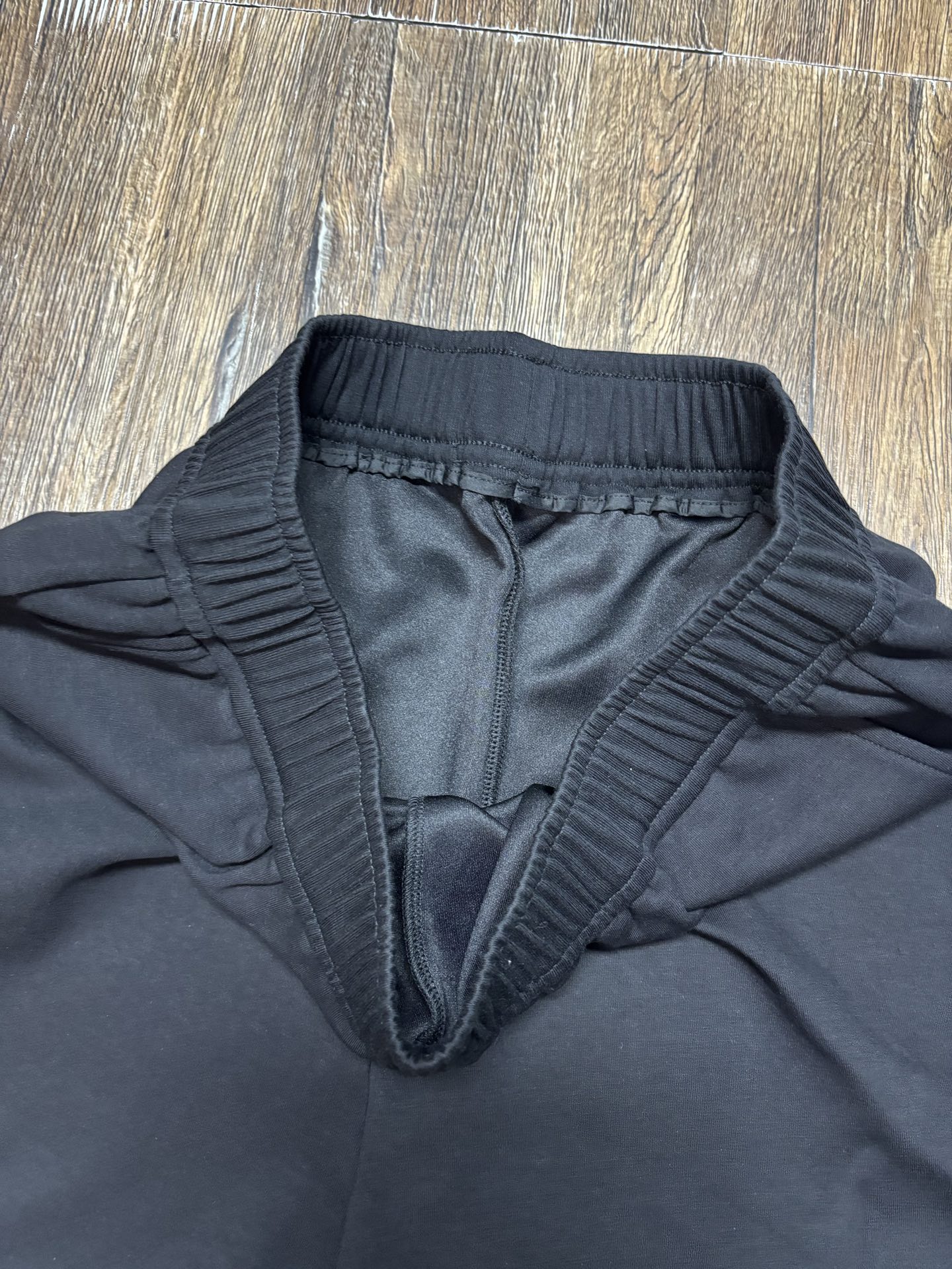 Alo Yoga Accolade Shorts - Comfortable & Stylish Women's Activewear 5 i1747038013243 6083 0 3