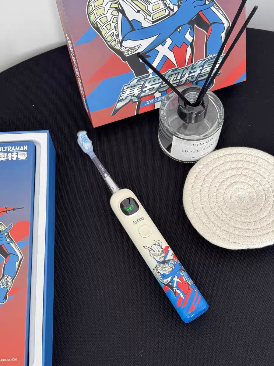 谁会拒绝每天早晚和奥特曼一起战斗！
智能三档模式+30秒换区提醒
适合各个年龄阶段～
让小孩哥分分钟爱上刷牙