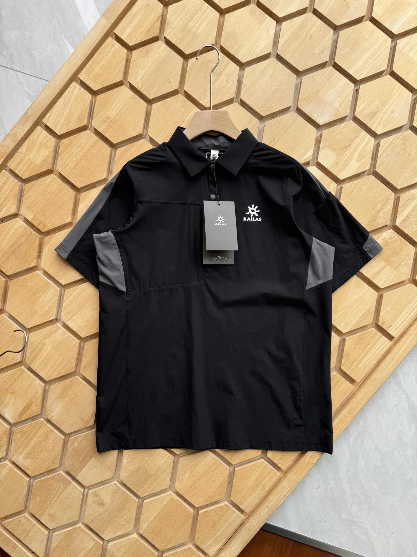 Kailas Polo de Verano para Hombre: Secado Rápido, Antibacteriano y Estilo Moderno 9 i1745835942782 9535 0 7