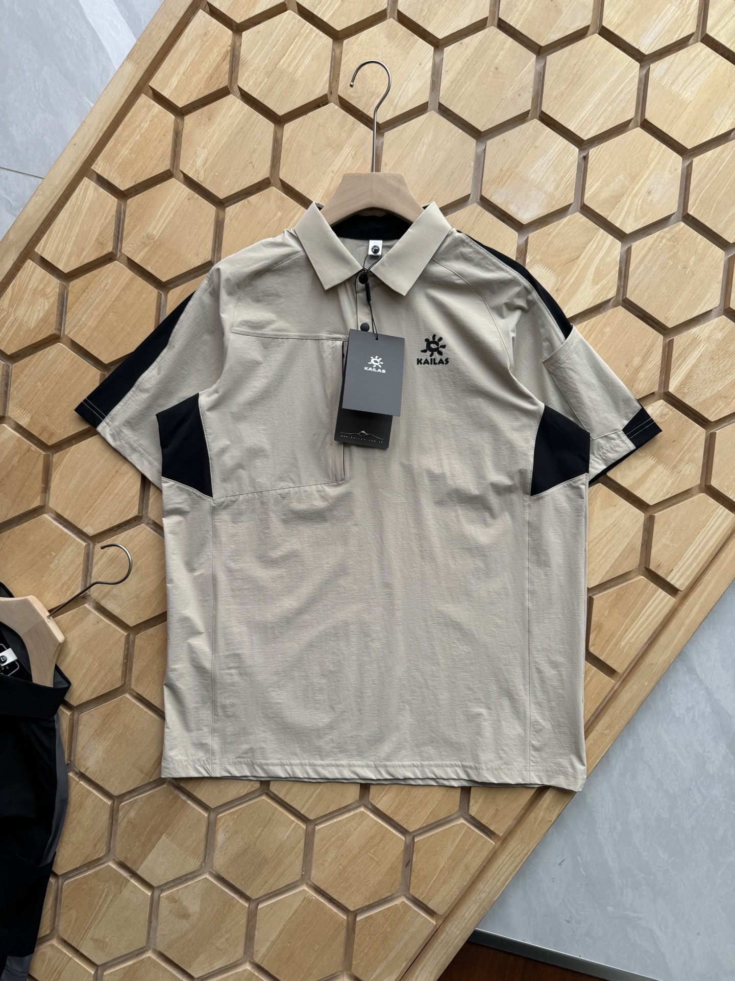 Kailas Polo de Verano para Hombre: Secado Rápido, Antibacteriano y Estilo Moderno 7 i1745835944108 2663 0 5