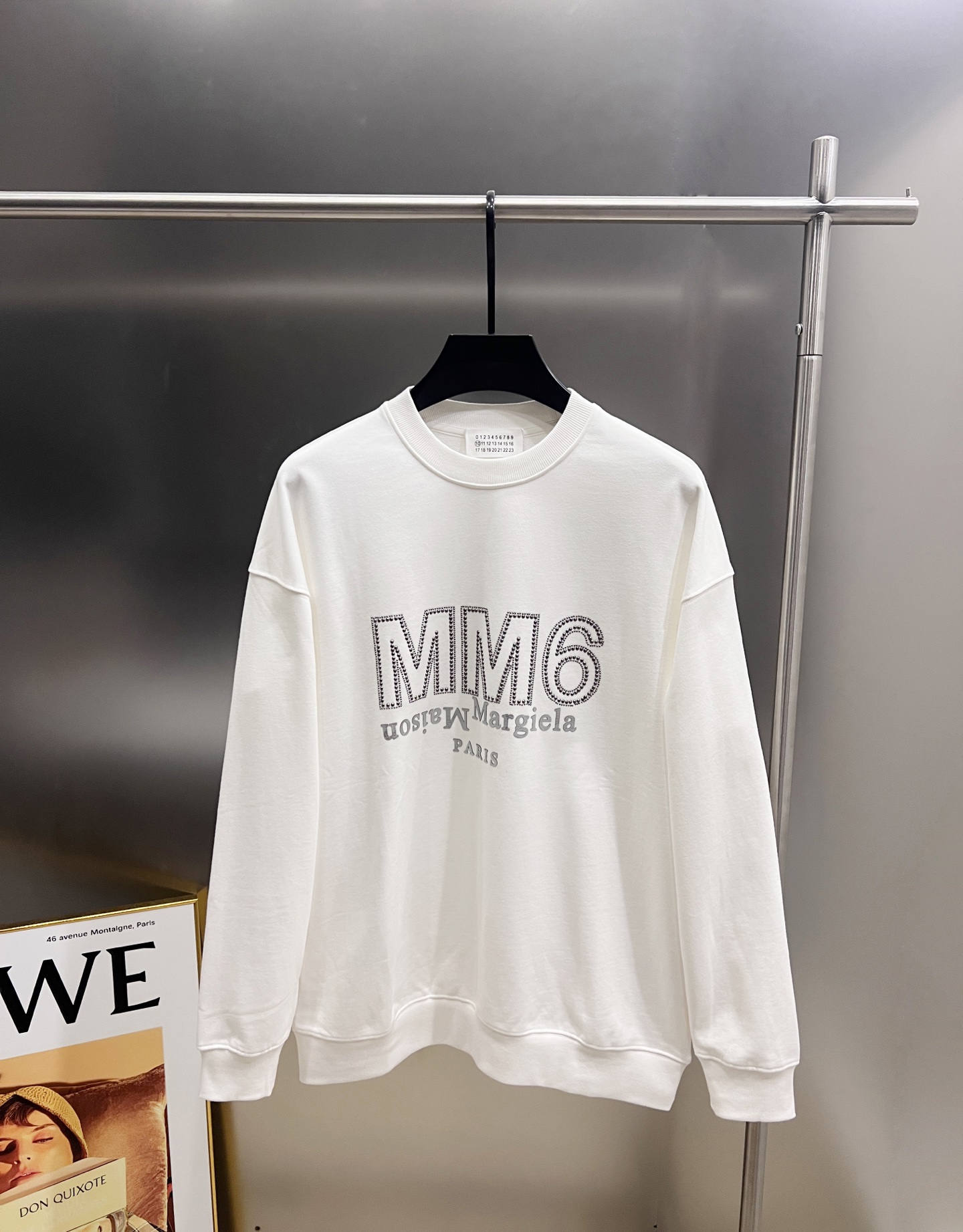 MM6 Maison Margiela White Pearl Logo Sweatshirt Long Sleeve Pullover