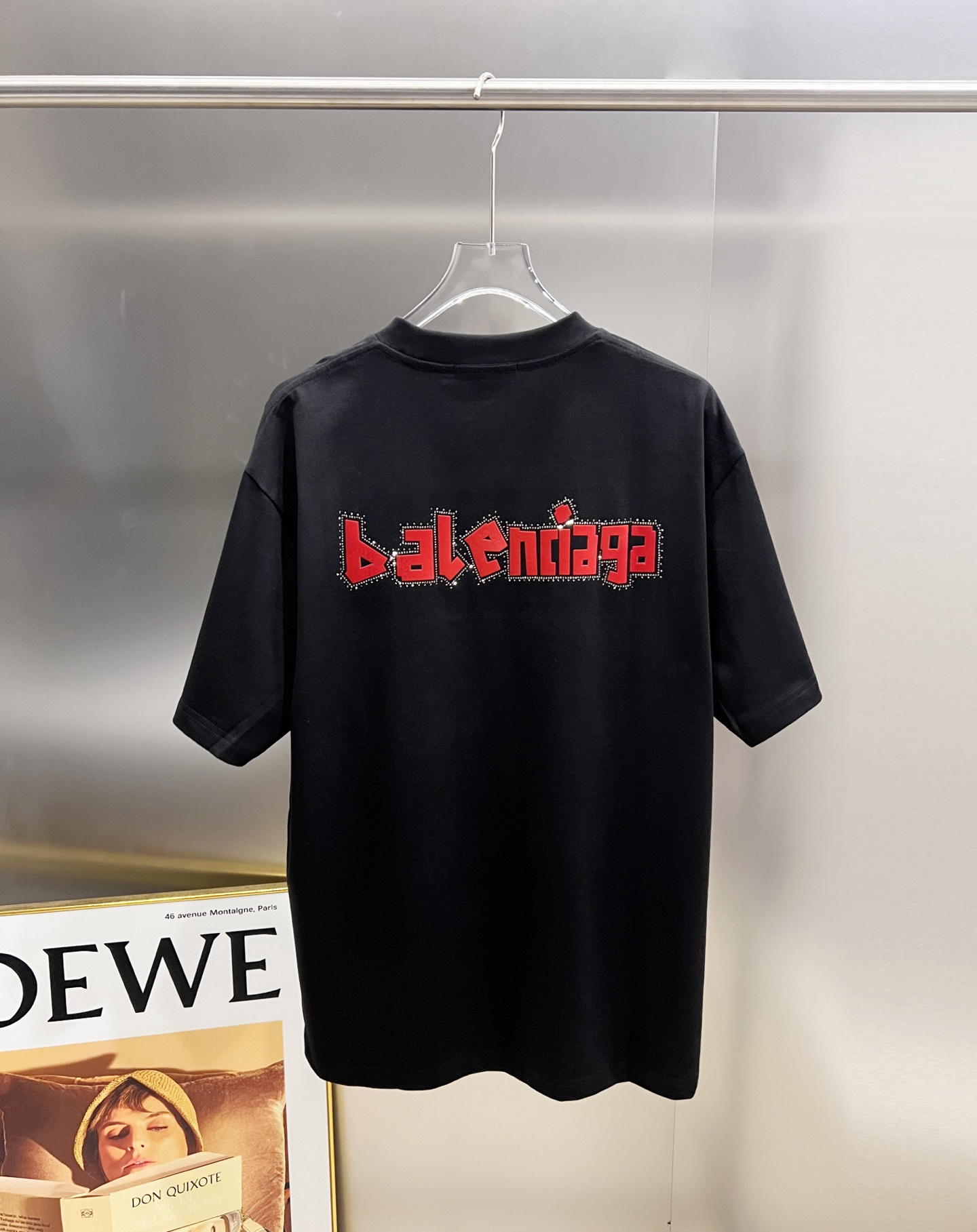 Balenciaga BAL 巴黎世家 2025秋冬新款 短袖T恤 logo印花+烫钻工艺 宽松版 S M L XL XXL 五个码 颜色：黑色 白色 安哥拉红