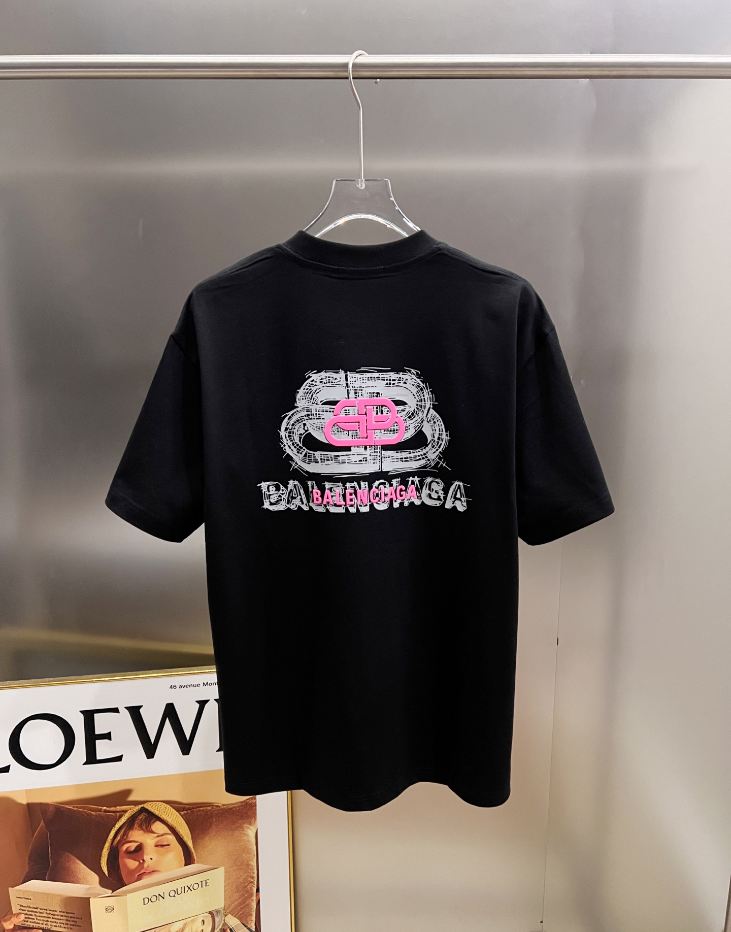 Balenciaga BAL 巴黎世家 2026春夏新款 短袖T恤 新款logo立体发泡工艺 宽松版 S M L XL XXL 五个码 颜色：黑色 白色 安哥拉红