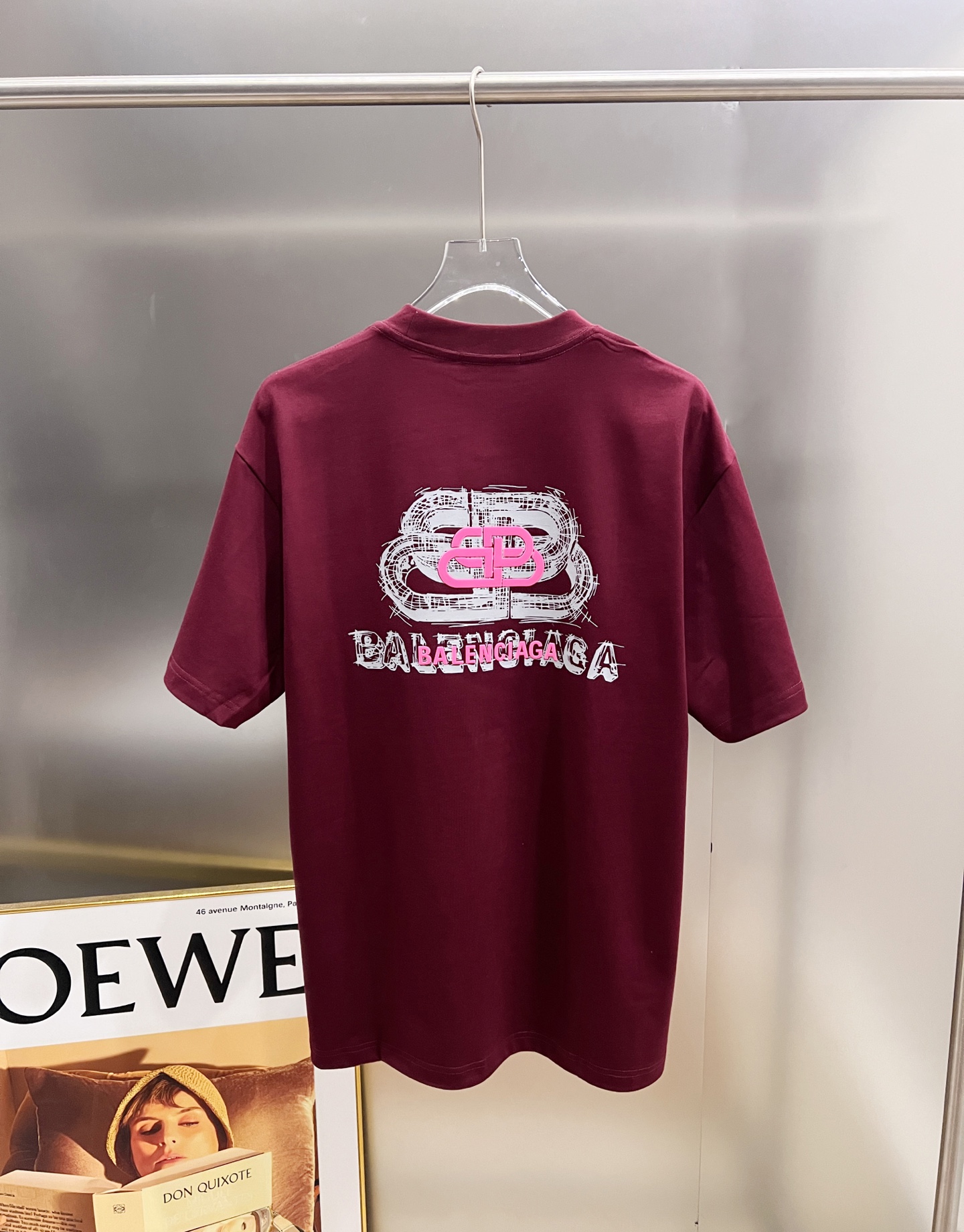 Balenciaga BAL 巴黎世家 2026春夏新款 短袖T恤 新款logo立体发泡工艺 宽松版 S M L XL XXL 五个码 颜色：黑色 白色 安哥拉红