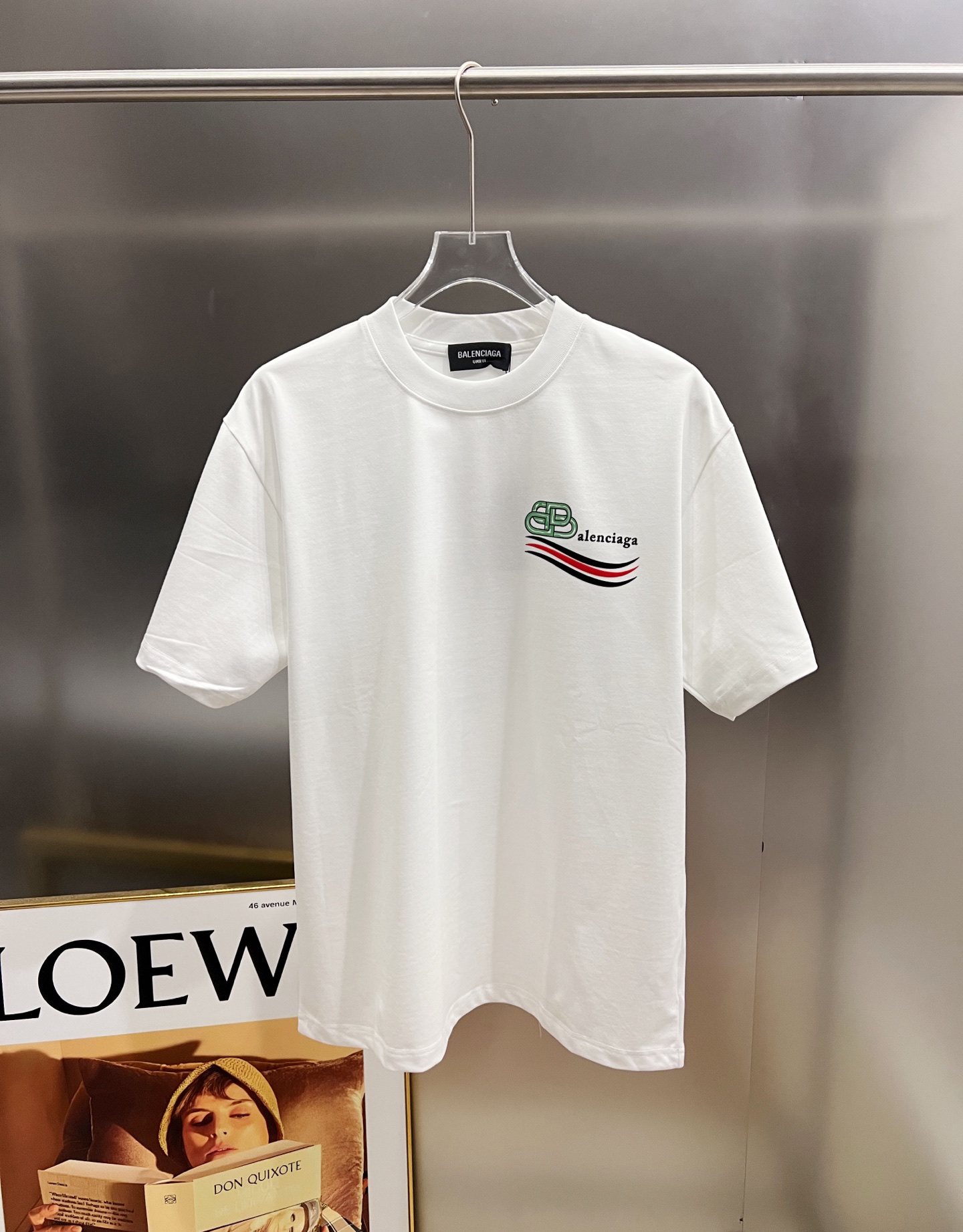 Balenciaga BAL 巴黎世家 2026春夏新款 短袖T恤 新款logo立体工艺 宽松版 S M L XL XXL 五个码 颜色：黑色 白色 安哥拉红