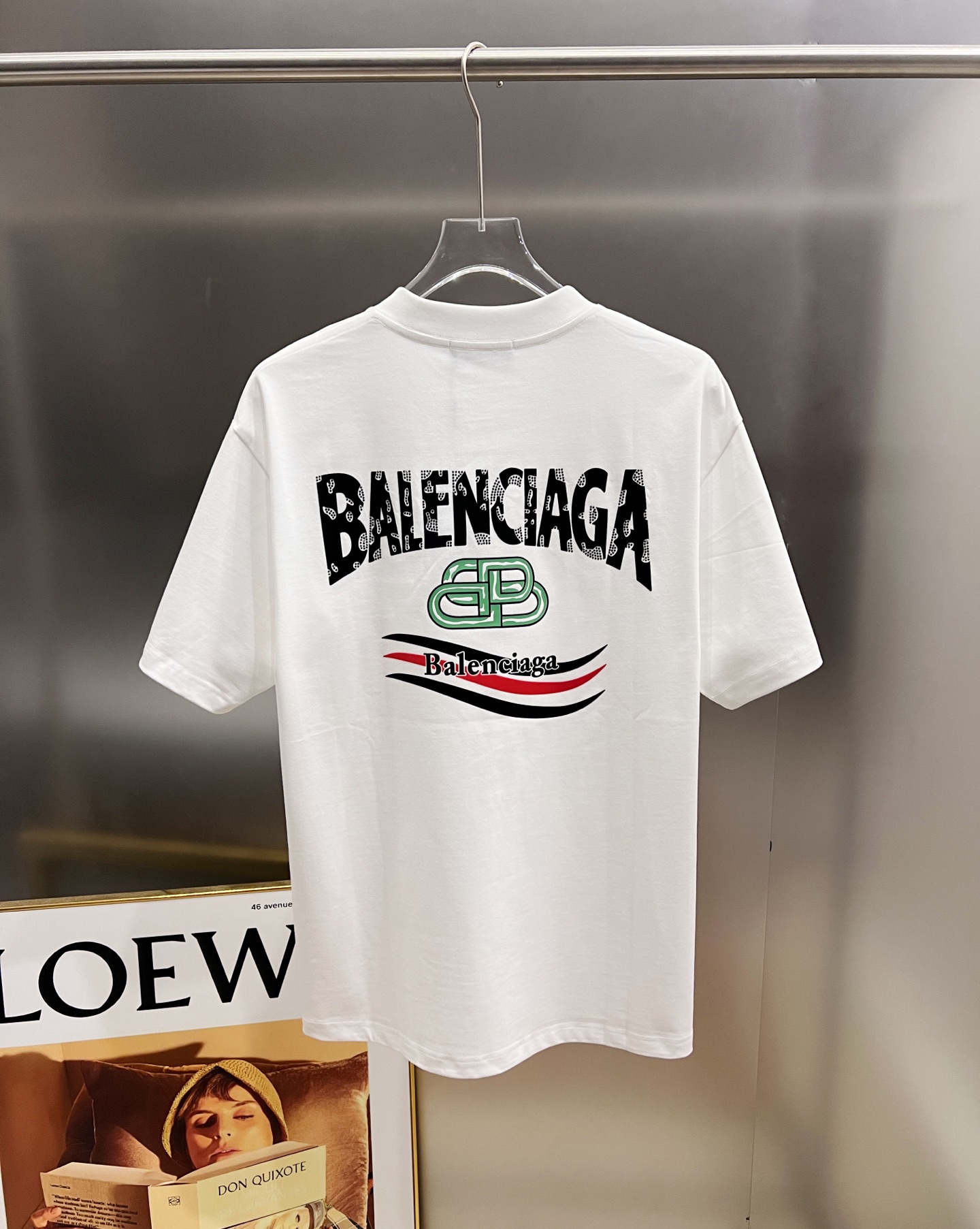 Balenciaga BAL 巴黎世家 2026春夏新款 短袖T恤 新款logo立体工艺 宽松版 S M L XL XXL 五个码 颜色：黑色 白色 安哥拉红