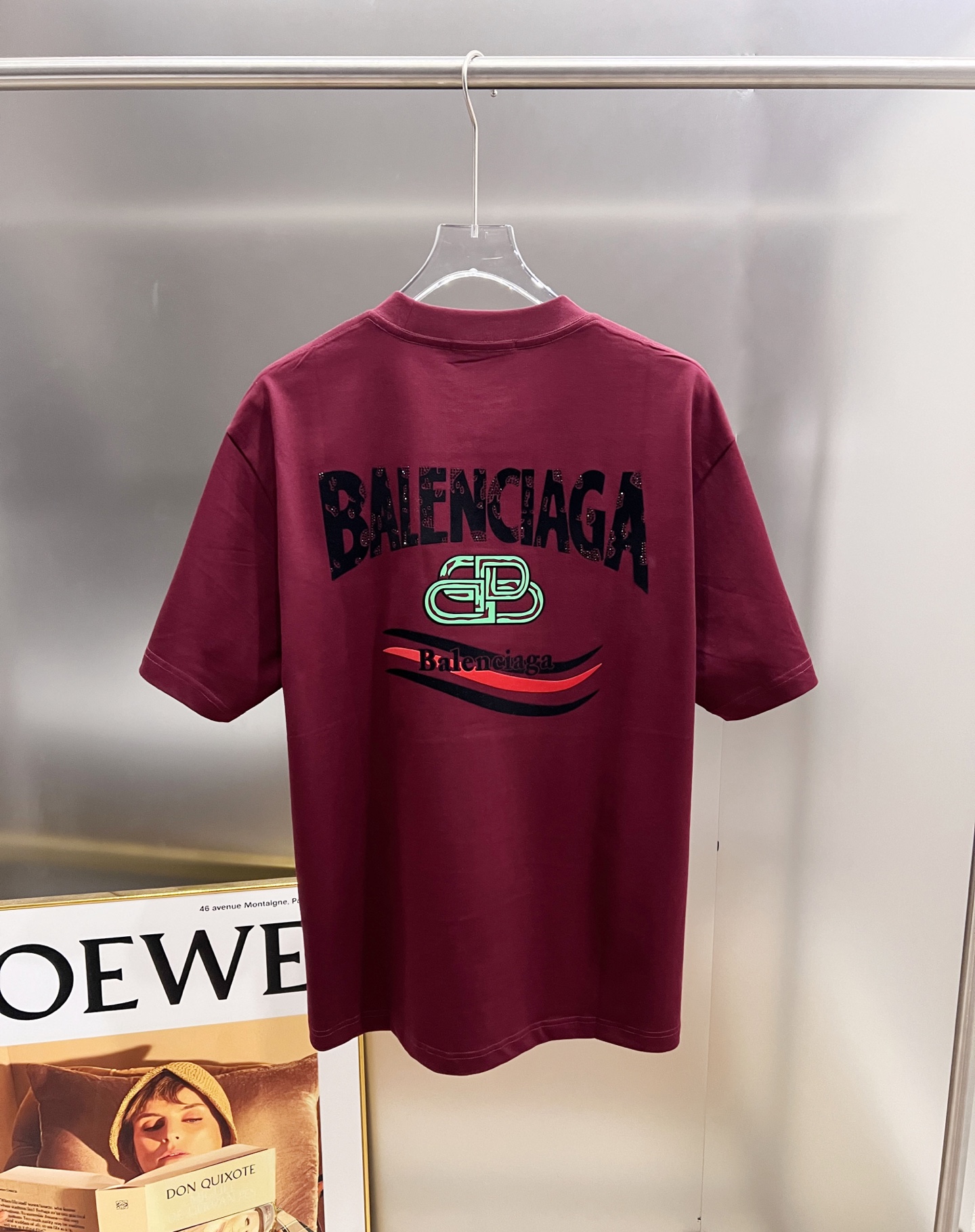 Balenciaga BAL 巴黎世家 2026春夏新款 短袖T恤 新款logo立体工艺 宽松版 S M L XL XXL 五个码 颜色：黑色 白色 安哥拉红