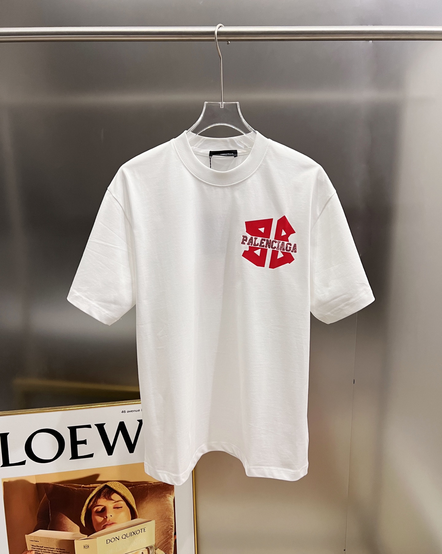 Balenciaga BAL 巴黎世家 2026春夏新款 短袖T恤 新款logo立体工艺 宽松版 S M L XL XXL 五个码 颜色：黑色 白色