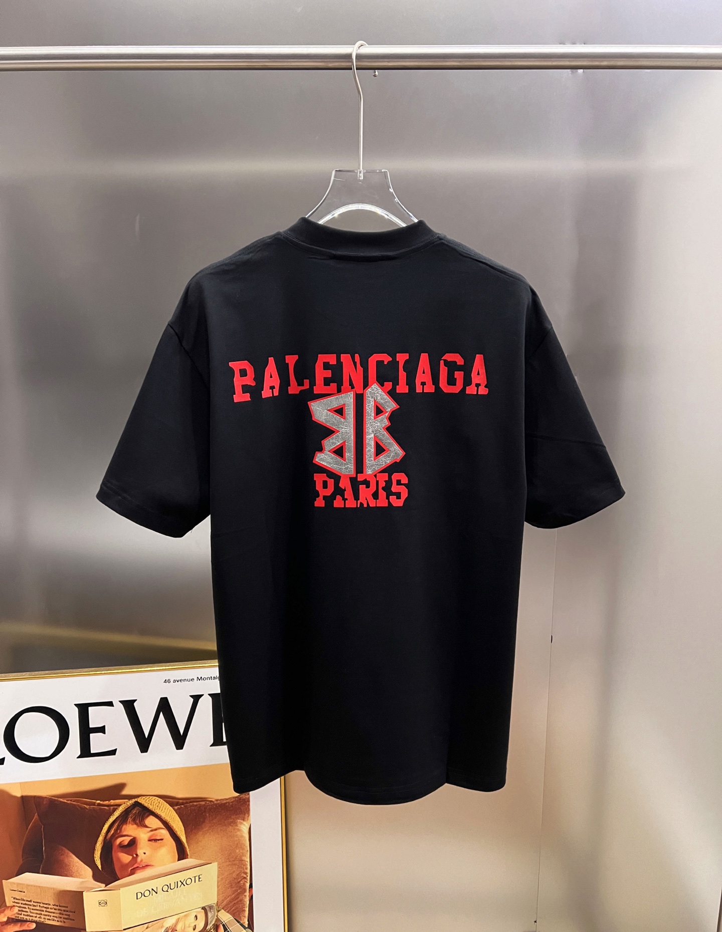 Balenciaga BAL 巴黎世家 2026春夏新款 短袖T恤 新款logo立体工艺 宽松版 S M L XL XXL 五个码 颜色：黑色 白色