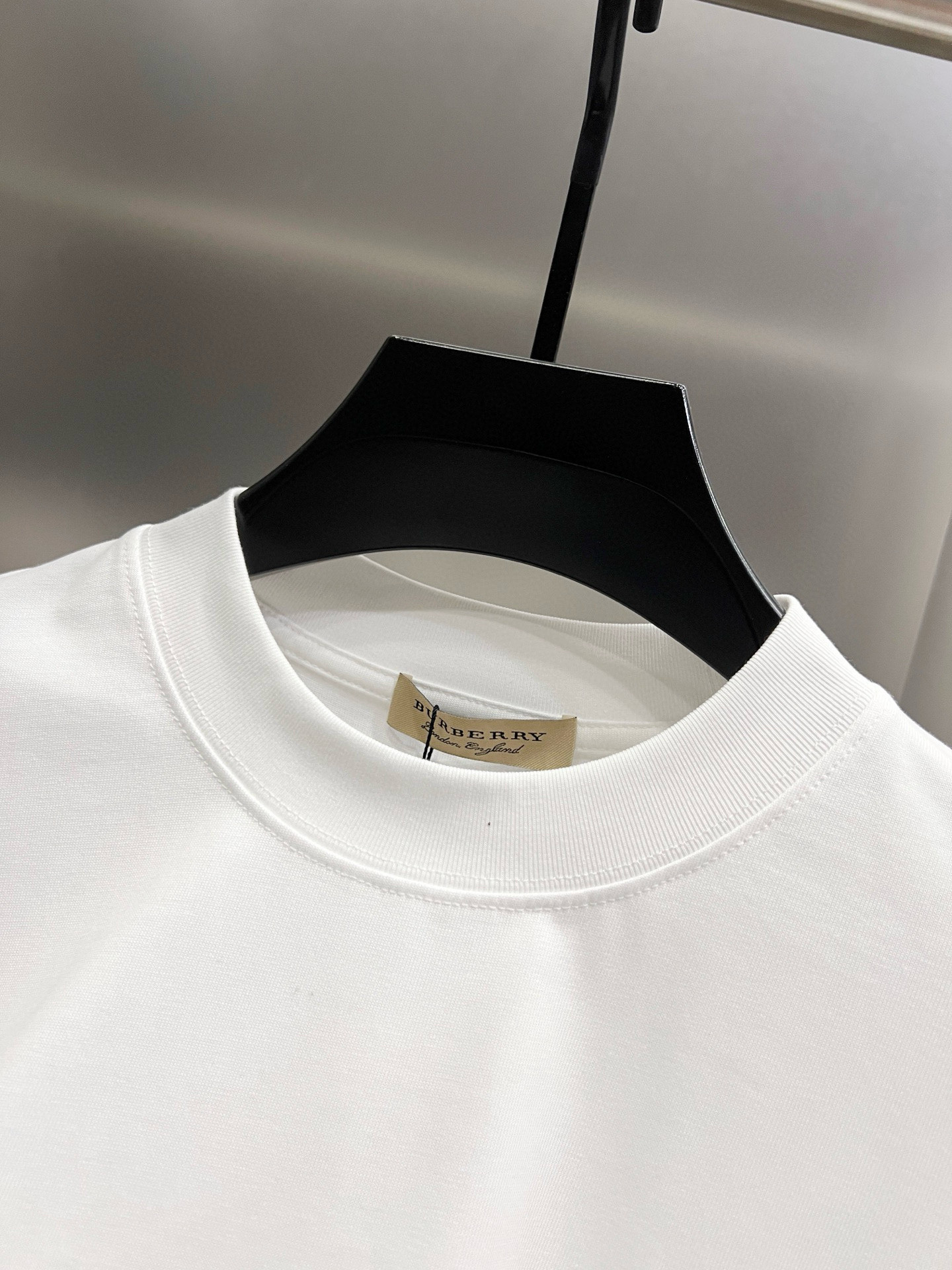 Burberry BURBERRY巴宝莉BBR 2026秋夏新款 短袖T恤 logo 发泡工艺