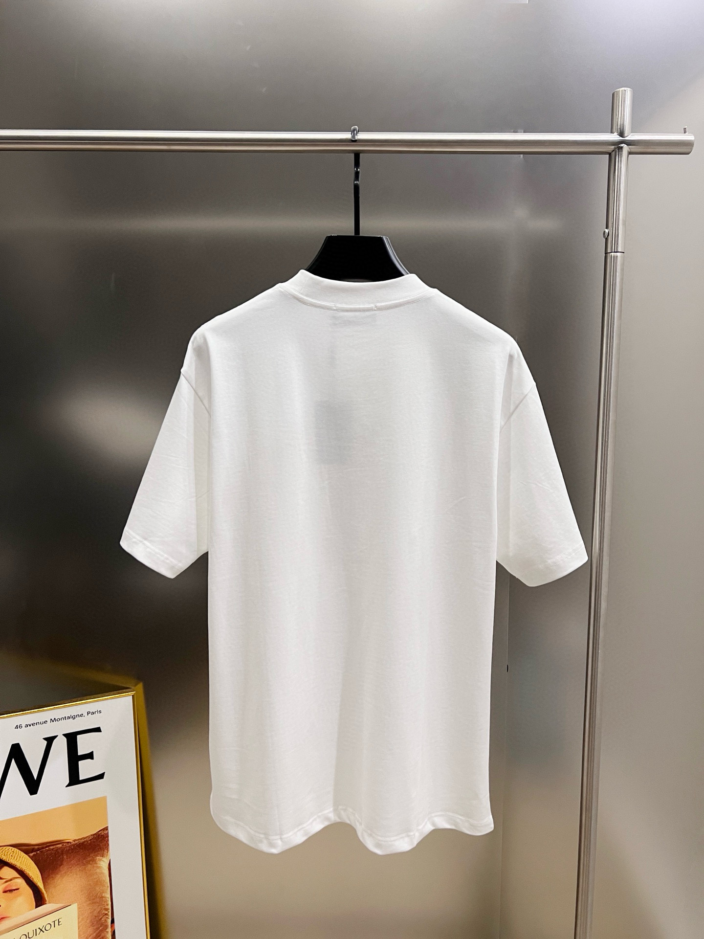 Balenciaga BAL 巴黎世家 2026春夏新款 短袖T恤 新款logo立体工艺 宽松版 S M L XL XXL 五个码 颜色：黑色 白色
