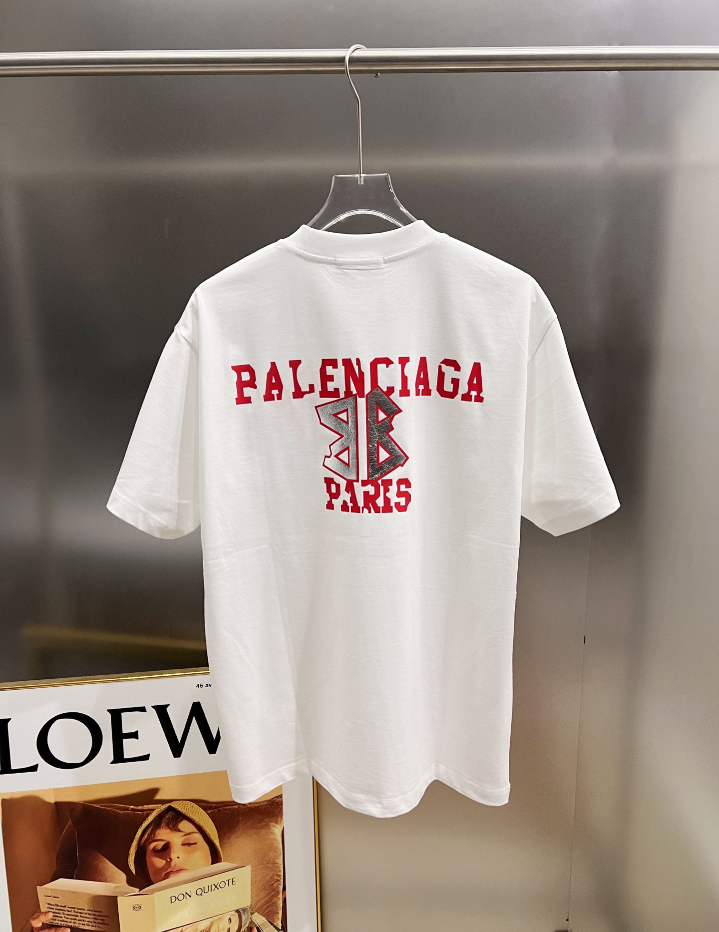 Balenciaga BAL 巴黎世家 2026春夏新款 短袖T恤 新款logo立体工艺 宽松版 S M L XL XXL 五个码 颜色：黑色 白色