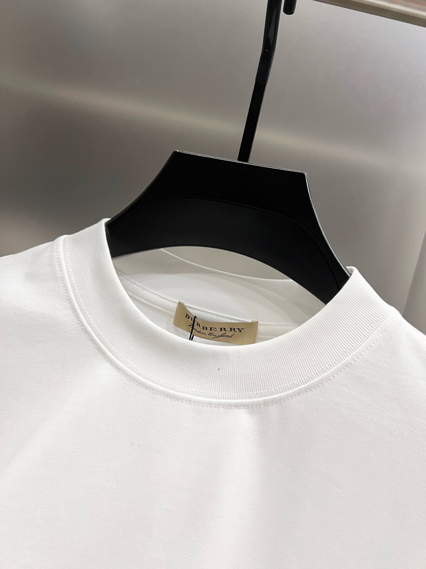 Burberry BURBERRY巴宝莉BBR 2026秋夏新款 短袖T恤 logo 发泡工艺