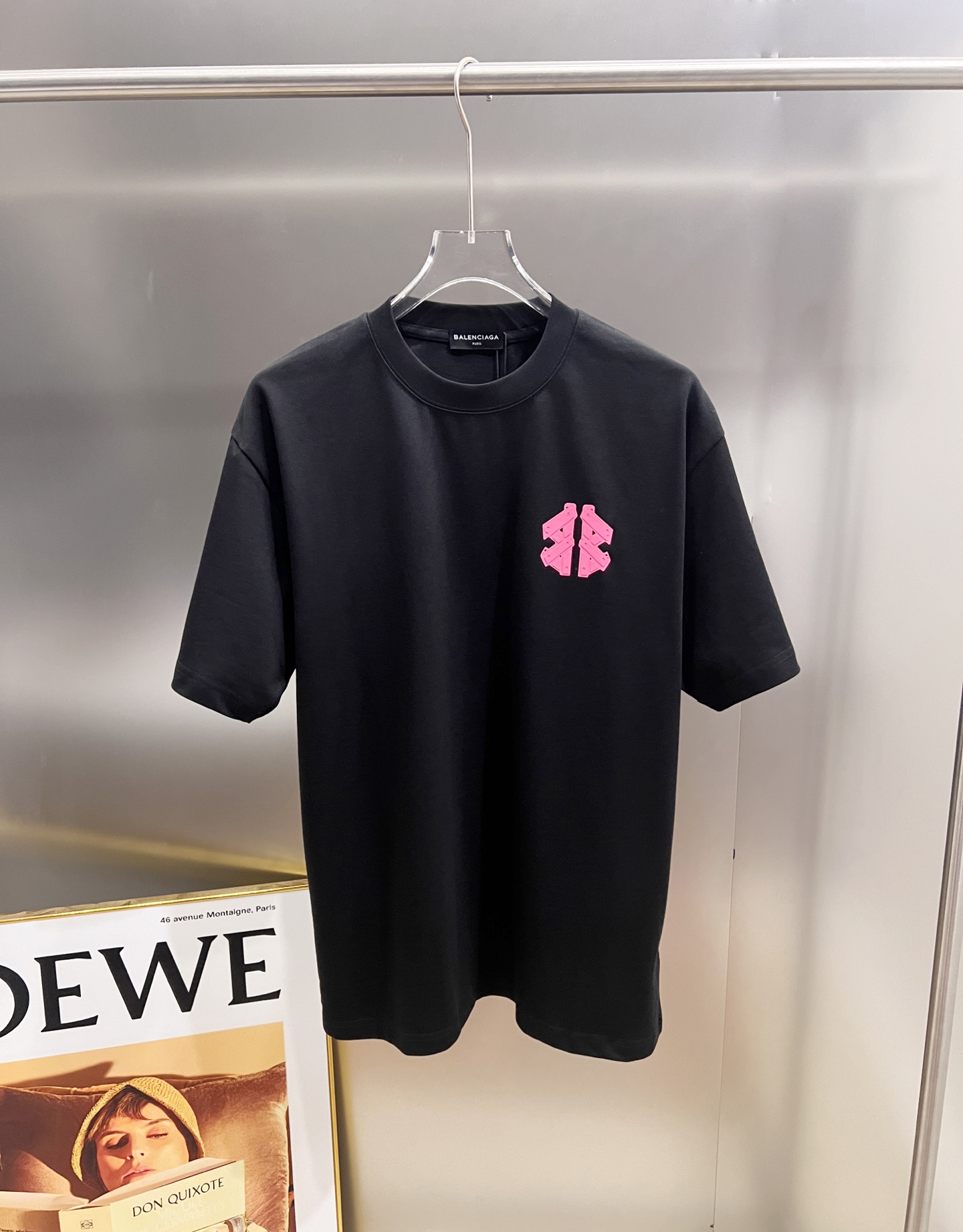 Balenciaga BAL 巴黎世家 2026春夏新款 短袖T恤 新款 简约logo立体工艺 非常 前卫的 宽松版 S M L XL XXL 五个码 颜色 黑色 白色 灰色 玫红 莹光绿