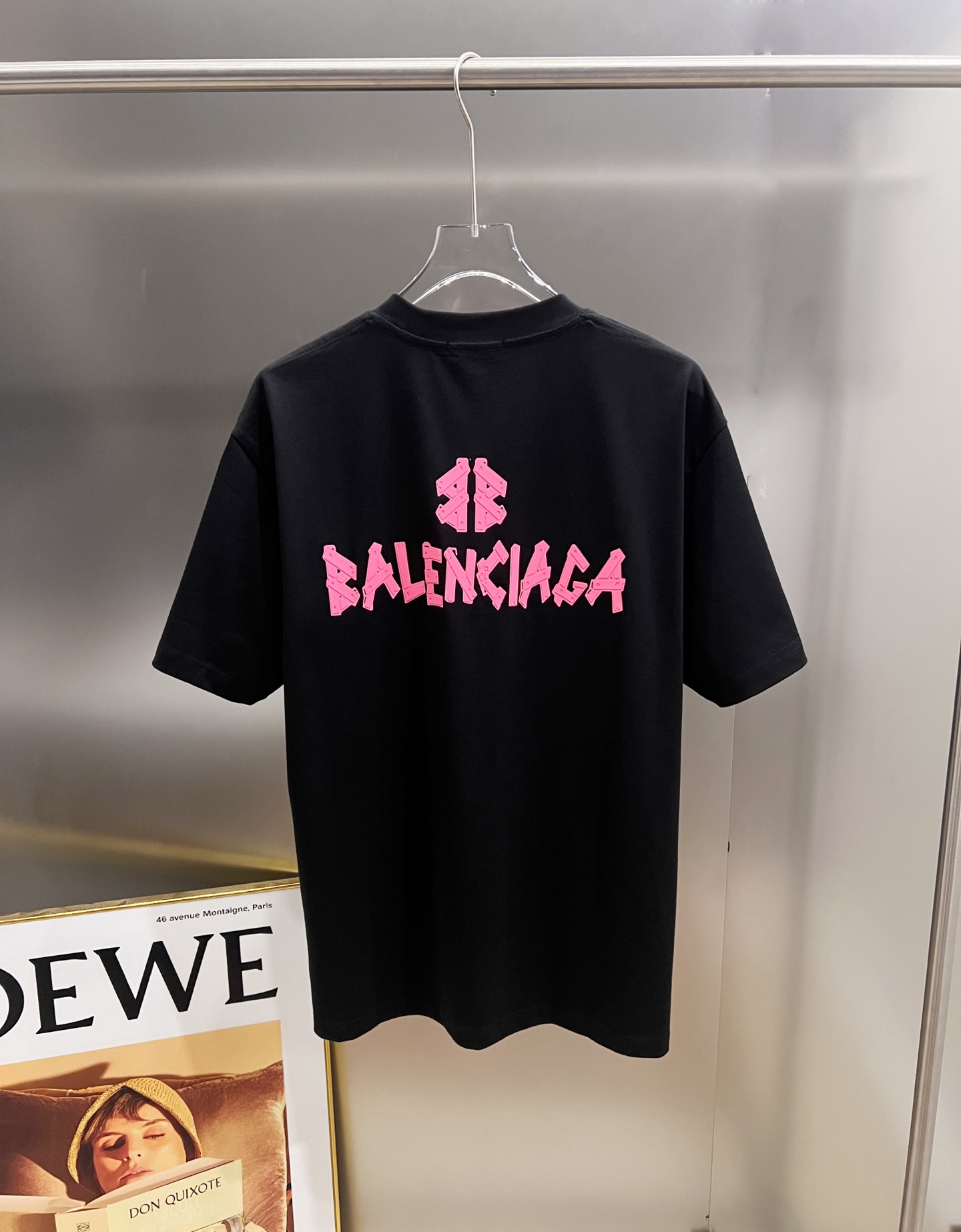 Balenciaga BAL 巴黎世家 2026春夏新款 短袖T恤 新款 简约logo立体工艺 非常 前卫的 宽松版 S M L XL XXL 五个码 颜色 黑色 白色 灰色 玫红 莹光绿