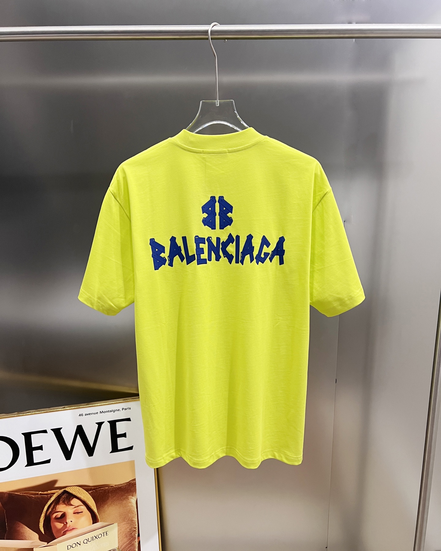 Balenciaga BAL 巴黎世家 2026春夏新款 短袖T恤 新款 简约logo立体工艺 非常 前卫的 宽松版 S M L XL XXL 五个码 颜色 黑色 白色 灰色 玫红 莹光绿