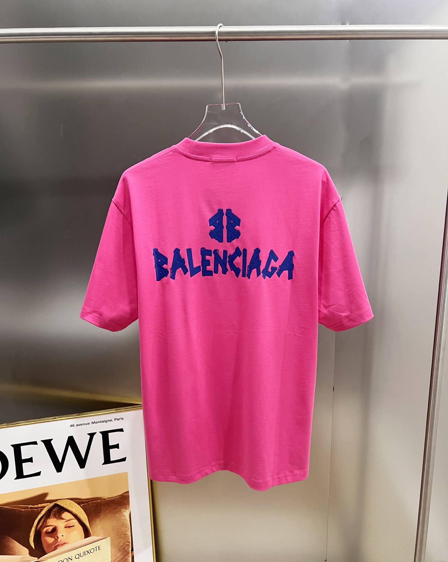 Balenciaga BAL 巴黎世家 2026春夏新款 短袖T恤 新款 简约logo立体工艺 非常 前卫的 宽松版 S M L XL XXL 五个码 颜色 黑色 白色 灰色 玫红 莹光绿