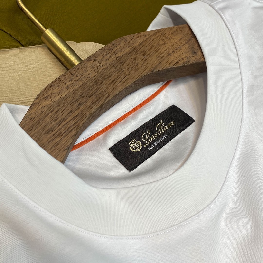    。LSS春夏新款顶级优质丝光棉布圆领短Tee，独家专供男士后领标识刺绣休闲纯色短袖T恤衫！贸易公司